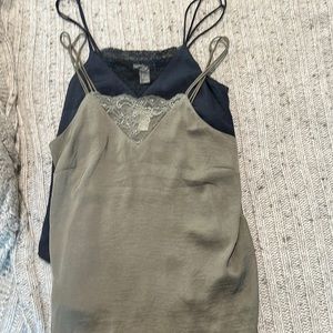 Two tank top - green and blue/gray